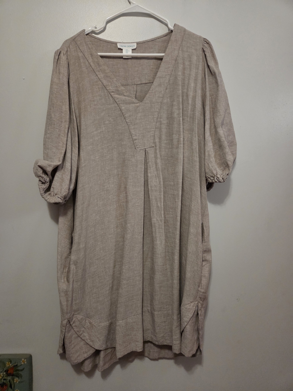Neutral Linen-Blend Tunic in Soft Taupe